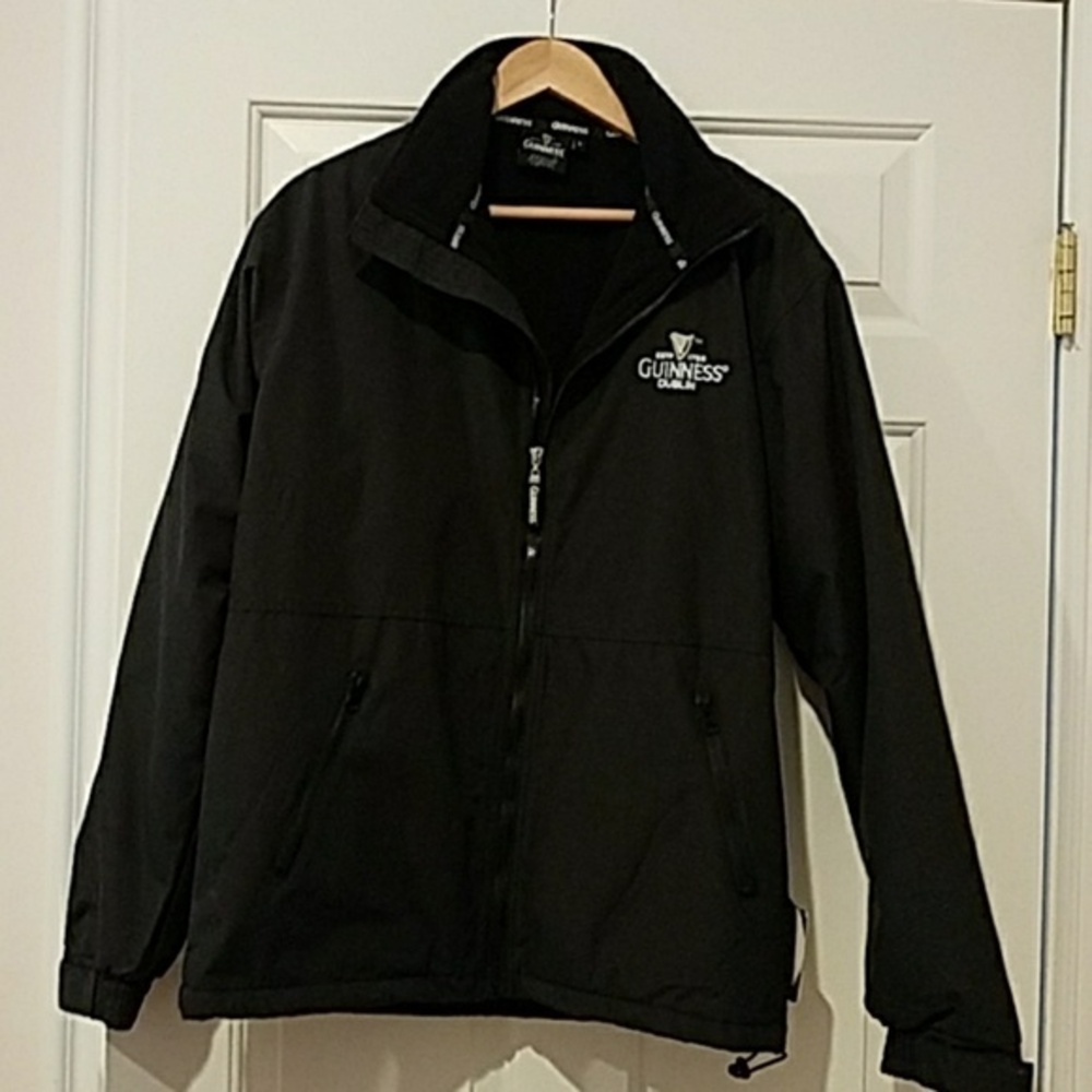 New GUINNESS men's Raincoat Jacket size Large